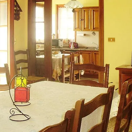 Sleeps 12 Pool Air Con Wifi Holiday home